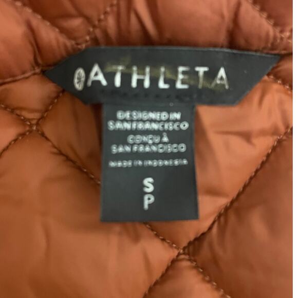 Athleta Whisper Featherless Insulated Vest Women’s Gorpcore Hiking Puffer - Picture 7 of 7